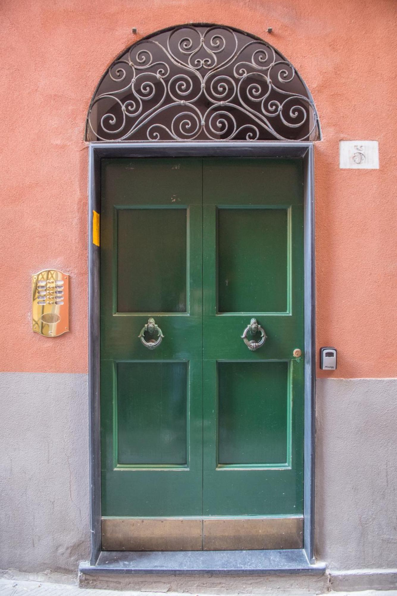 Free Parking - Appartamento In Centro Storico A Genova Esterno foto